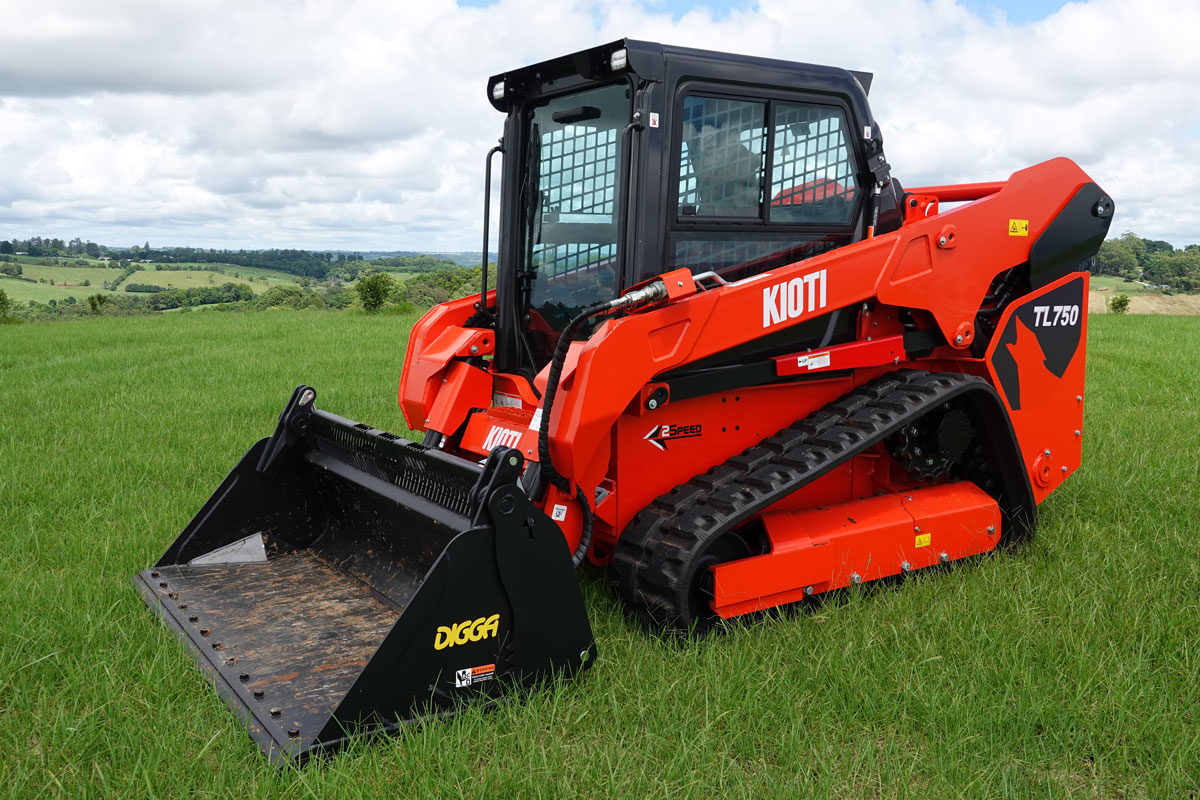 Kioti TL750 Track Loader - Image 5